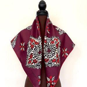 New Burberry Scarf Logo Lucky Alhambra Flower Silk Wrap